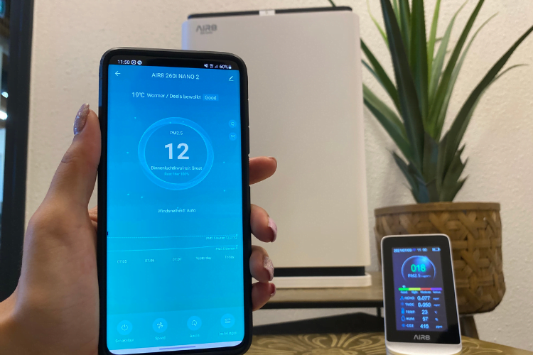Smart air quality meter with app and mobile air purifier