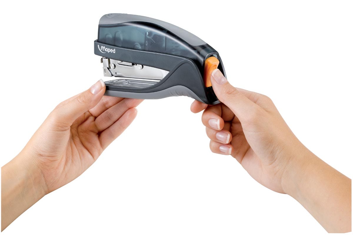 Maped nietmachine Essentials Metal half strip 24/6-26/6 zwart Maped nietmachine Essentials Metal half strip 24/6-26/6 zwart