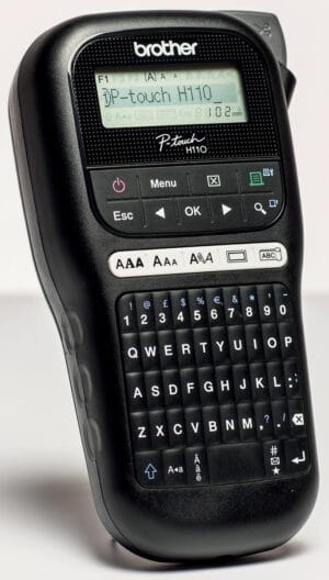 Brother beletteringsysteem PT-H110 - qwerty, 12 mm tape — productfoto 2