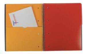 Oxford International activebook A4+ - gelijnd, 160 bladzijden, spiraalbinding — productfoto 2