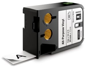 Rol Dymo XTL vinyltape van 24 mm met zwarte opdruk op witte achtergrond
