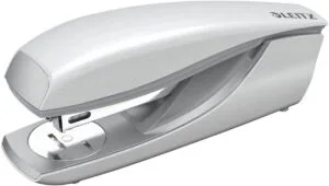 Leitz NeXXt Style nietmachine in poolwit met geborsteld metalen oppervlak