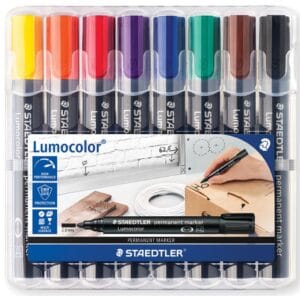 Etui met acht Staedtler Lumocolor 352 permanent markers in geassorteerde kleuren
