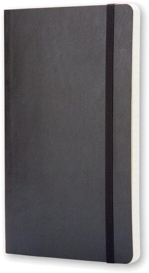 Moleskine notitieboek 13 × 21 cm - gelijnd, soepele cover, 192 bladzijden, zwart — productfoto 2
