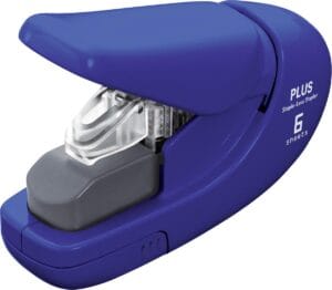 Blauwe nietloze nietmachine van Plus voor het hechten van papier zonder nietjes