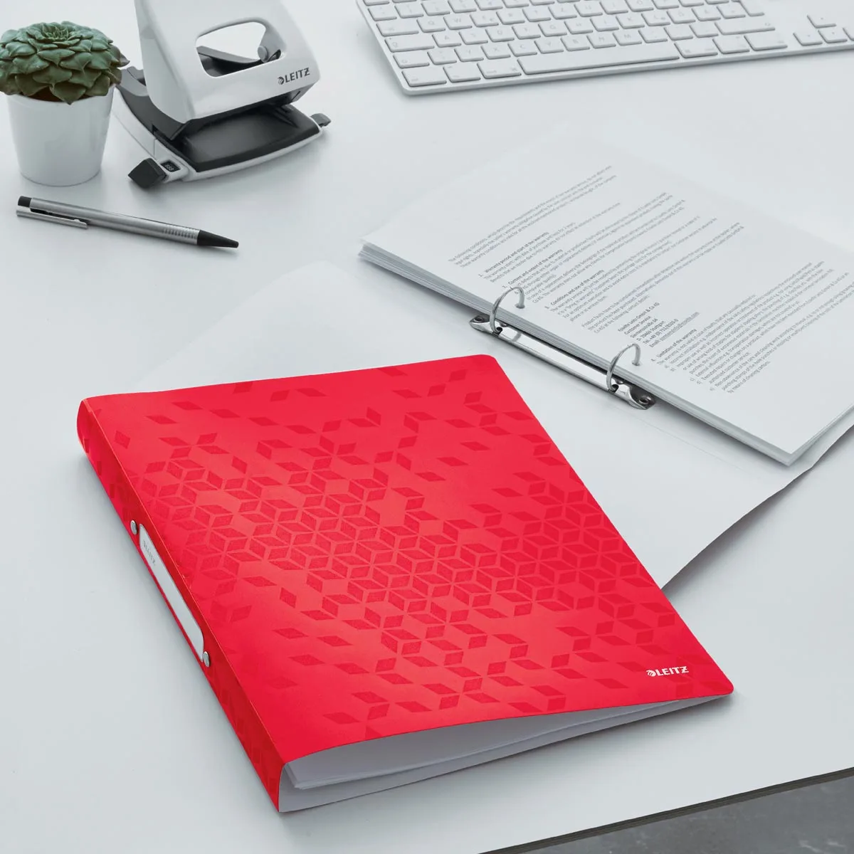 Leitz WOW ringmap, uit PP, rug van 25 mm, A4, rood — detail 3