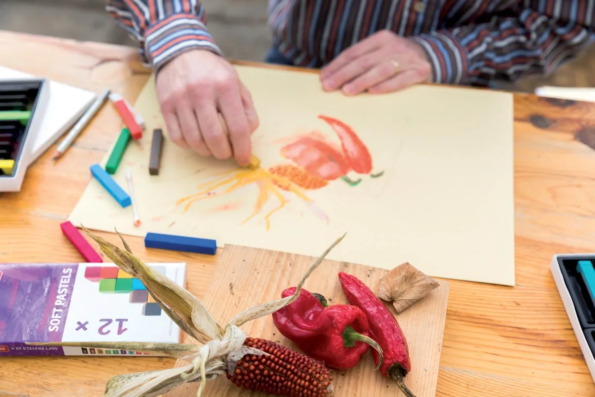 Talens Art Creation softpastels, doos met 12 stuks in geassorteerde kleuren — detail 4