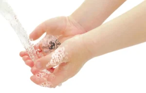 Colop stempel Protect Kids stamp, stempel die kinderen helpt hun handen goed te wassen — detail 2