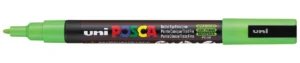 Uni POSCA PC-3M paintmarker in appelgroen met een punt van 1,5 mm